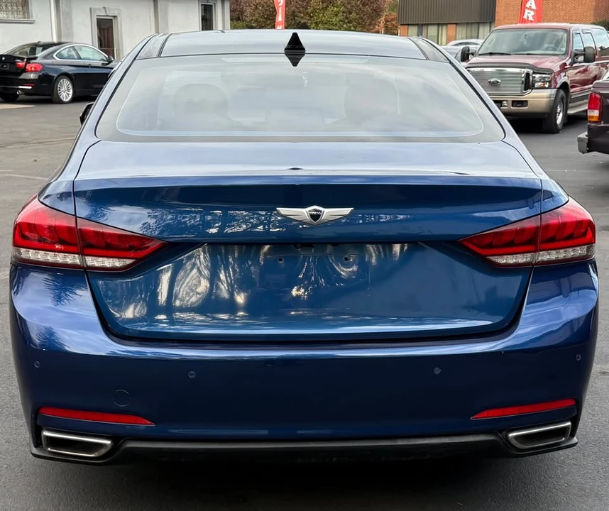 2016 Hyundai Genesis - Image 5 of 13