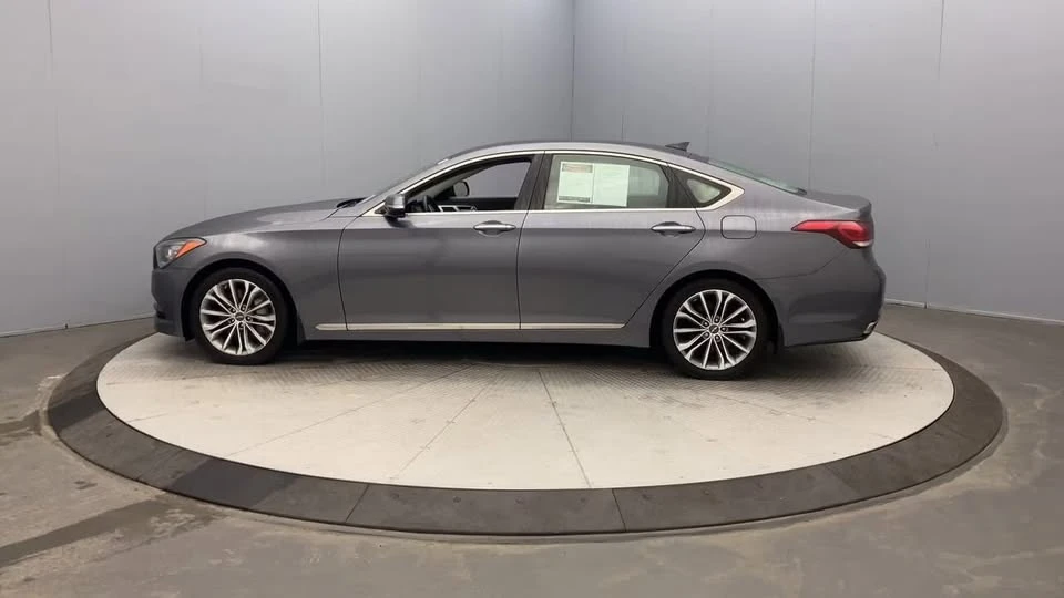 2016 Hyundai Genesis - Image 2 of 20