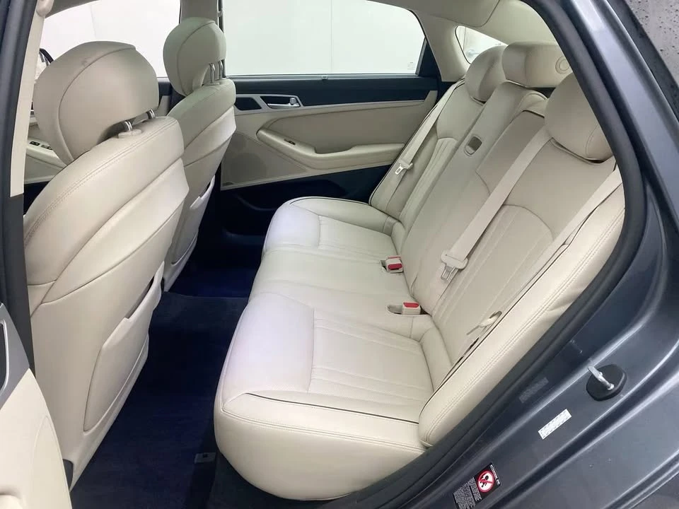 2016 Hyundai Genesis - Image 20 of 20