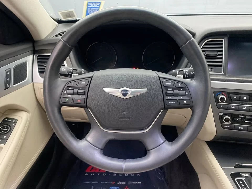 2016 Hyundai Genesis - Image 12 of 20