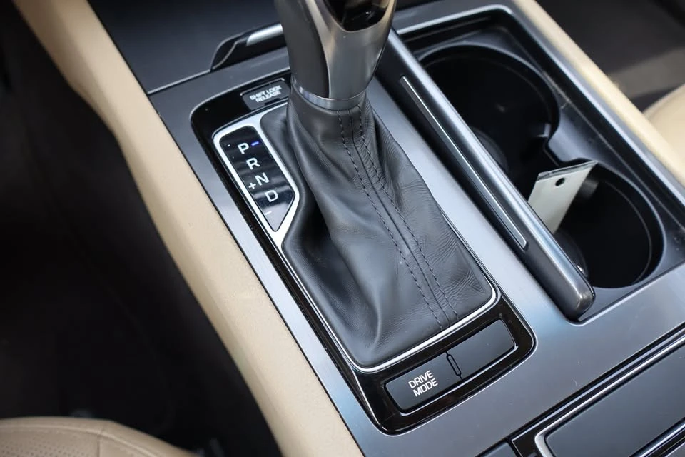 2016 Hyundai Genesis - Image 20 of 20
