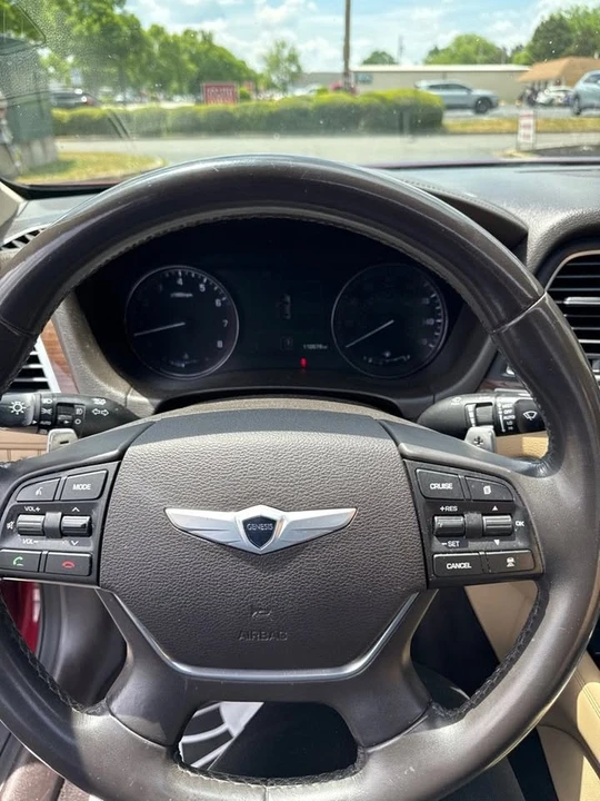 2016 Hyundai Genesis - Image 10 of 18