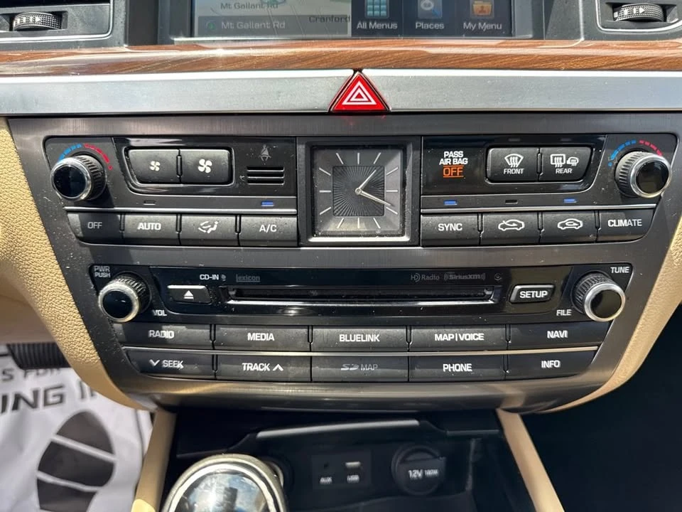 2016 Hyundai Genesis - Image 14 of 18