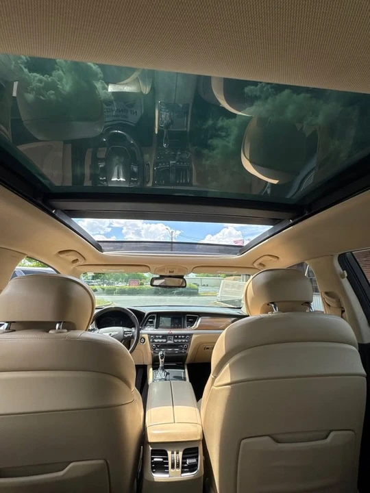 2016 Hyundai Genesis - Image 8 of 18