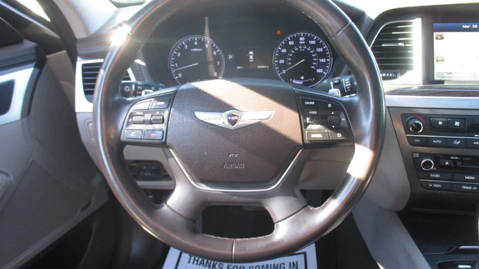 2016 Hyundai Genesis - Image 10 of 18