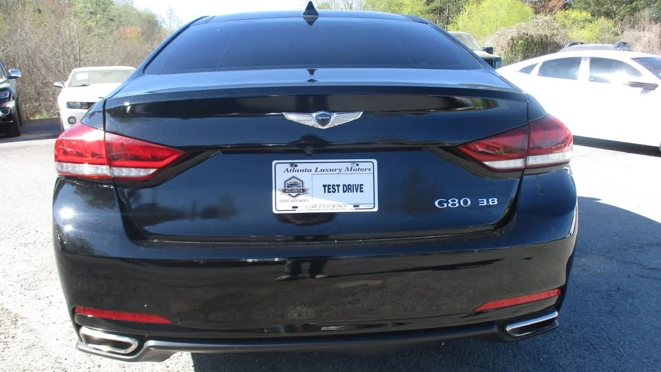 2016 Hyundai Genesis - Image 5 of 18