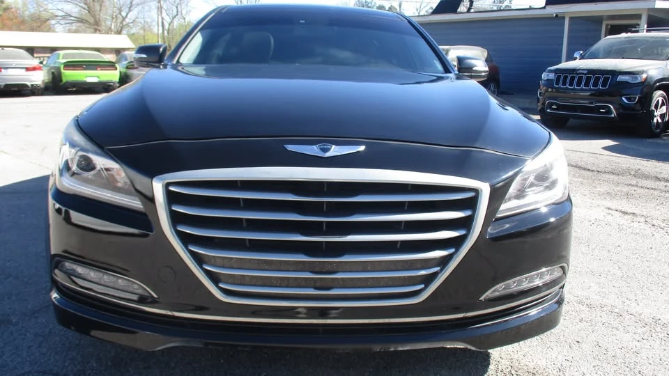 2016 Hyundai Genesis - Image 2 of 18