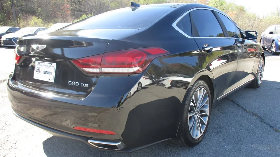 2016 Hyundai Genesis - Image 6 of 18
