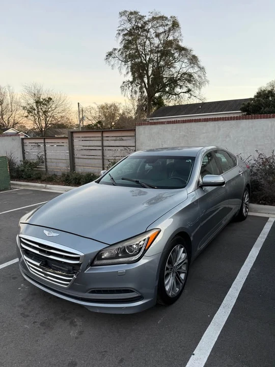 2016 Hyundai Genesis - Image 2 of 7