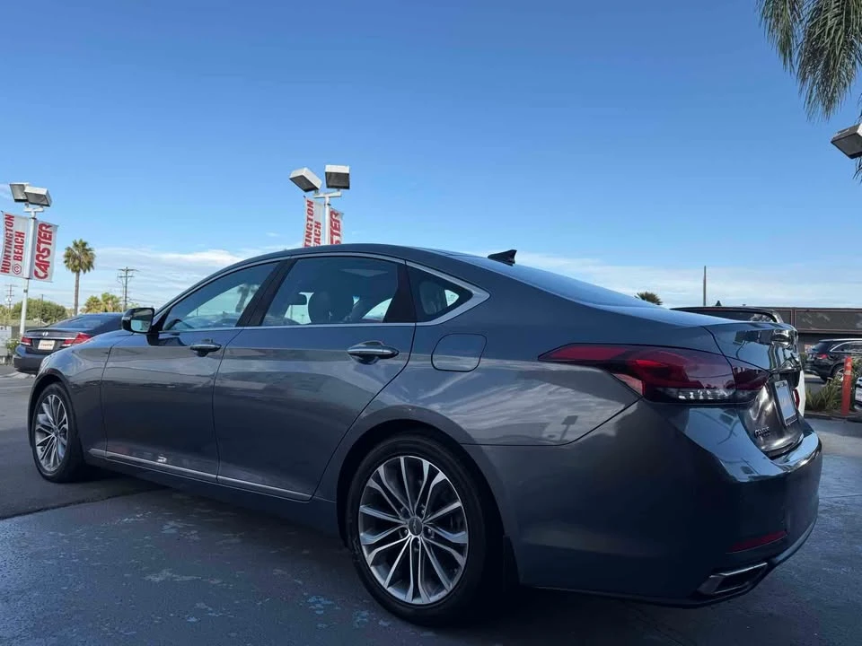 2016 Hyundai Genesis - Image 13 of 20