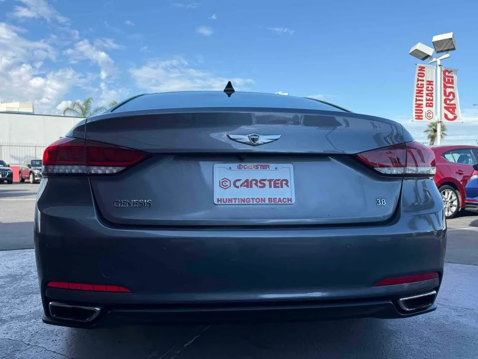 2016 Hyundai Genesis - Image 16 of 20