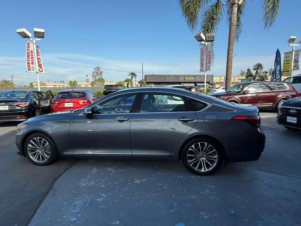 2016 Hyundai Genesis - Image 8 of 20