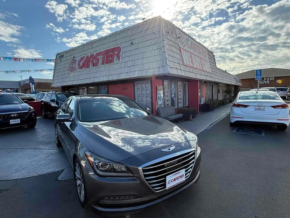 2016 Hyundai Genesis - Image 9 of 20