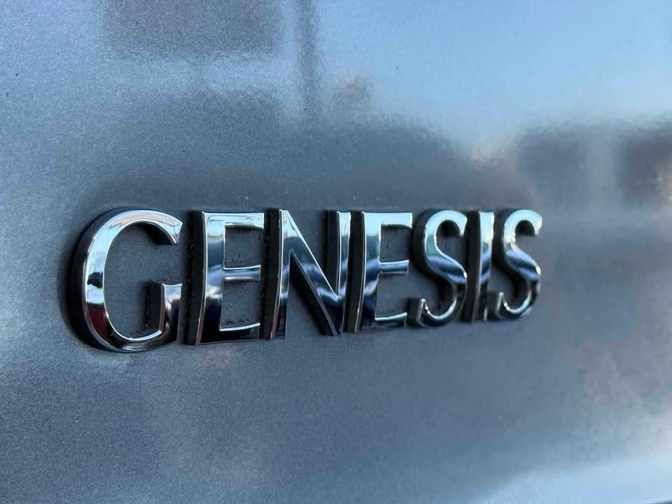 2016 Hyundai Genesis - Image 6 of 20