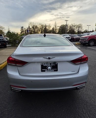2016 Hyundai Genesis - Image 10 of 17