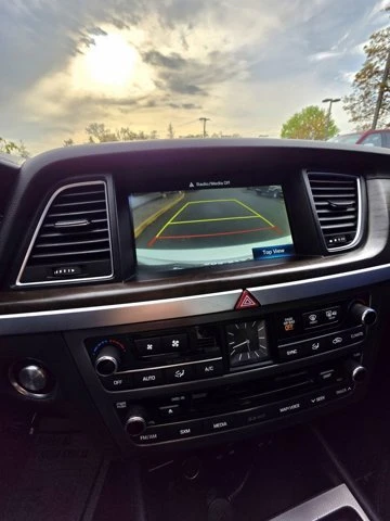 2016 Hyundai Genesis - Image 11 of 17