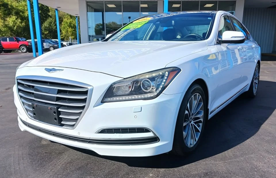 2016 Hyundai Genesis - Image 7 of 19
