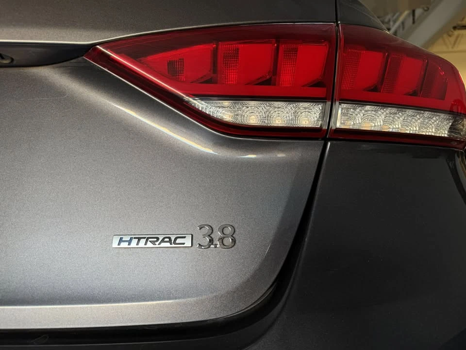 2016 Hyundai Genesis - Image 19 of 20