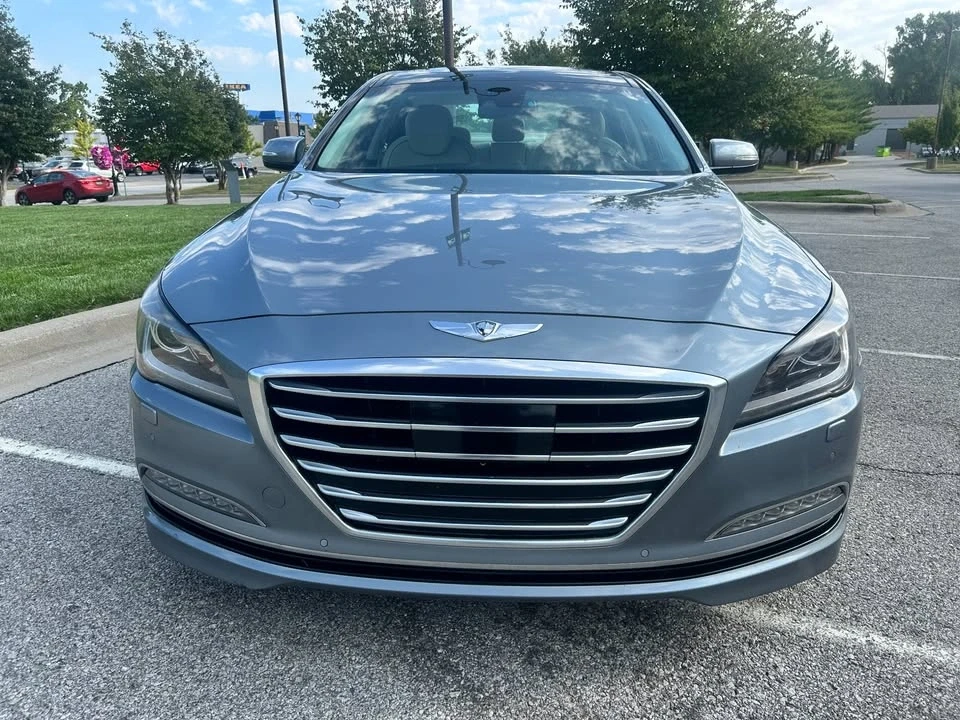2016 Hyundai Genesis - Image 7 of 20