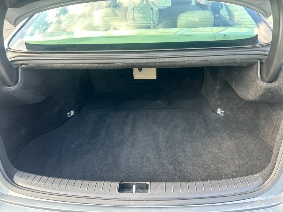 2016 Hyundai Genesis - Image 18 of 20