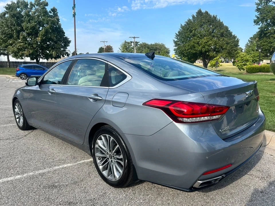 2016 Hyundai Genesis - Image 6 of 20