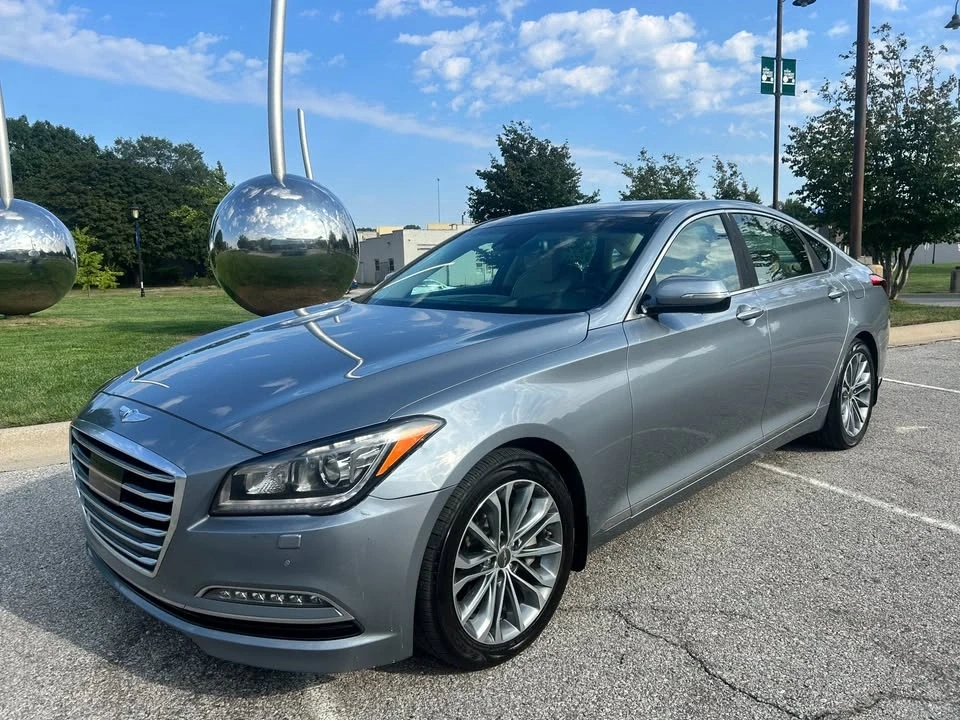 2016 Hyundai Genesis - Image 4 of 20