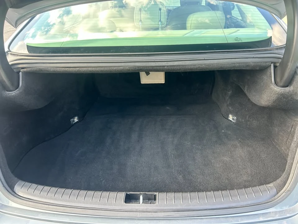2016 Hyundai Genesis - Image 18 of 20