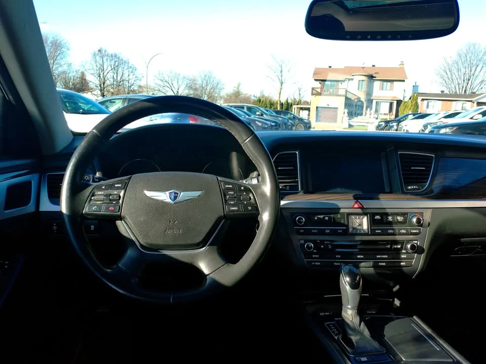 2016 Hyundai Genesis - Image 12 of 19