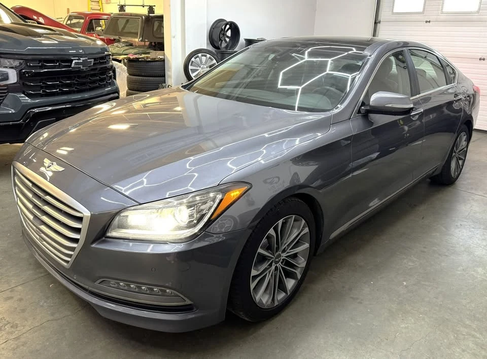 2016 Hyundai Genesis - Image 2 of 17