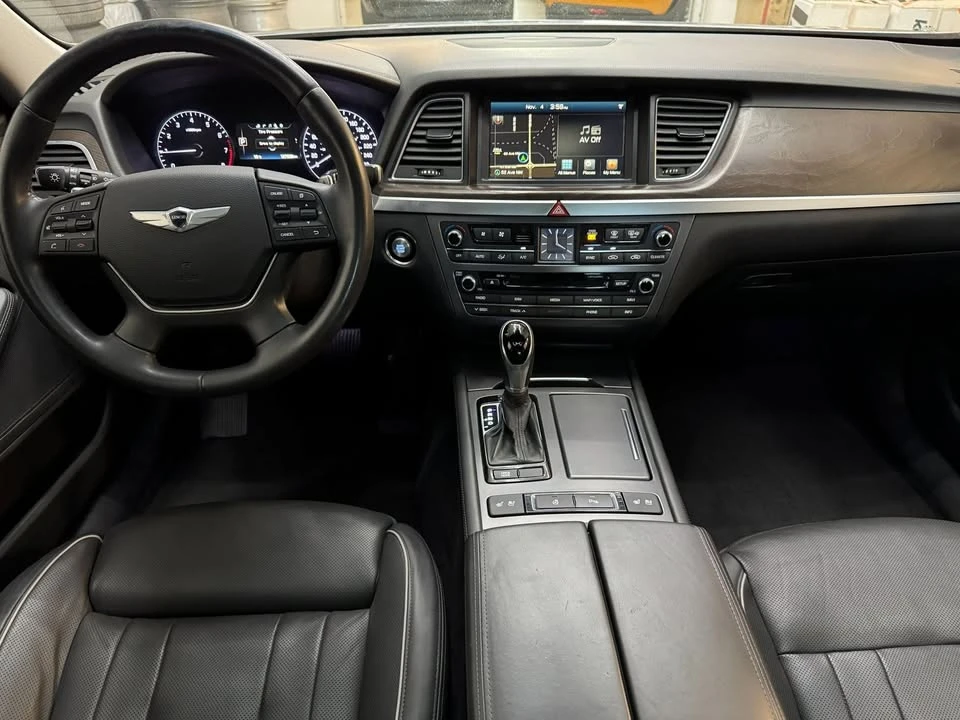 2016 Hyundai Genesis - Image 5 of 17