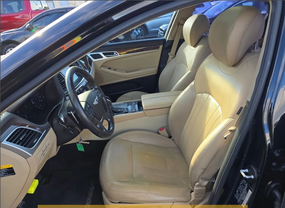 2016 Hyundai Genesis - Image 8 of 15