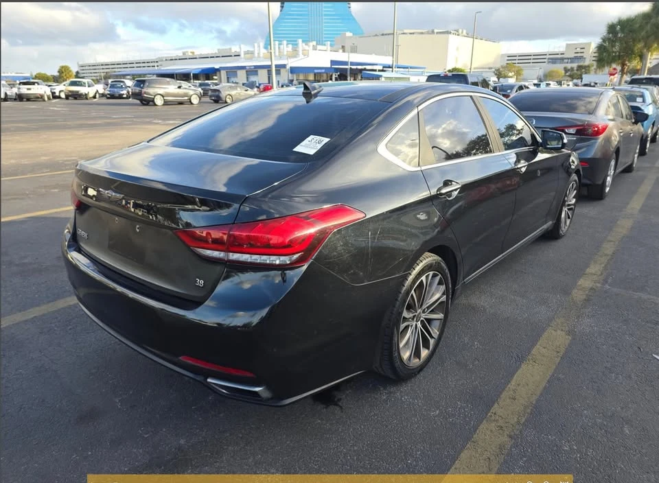 2016 Hyundai Genesis - Image 4 of 13