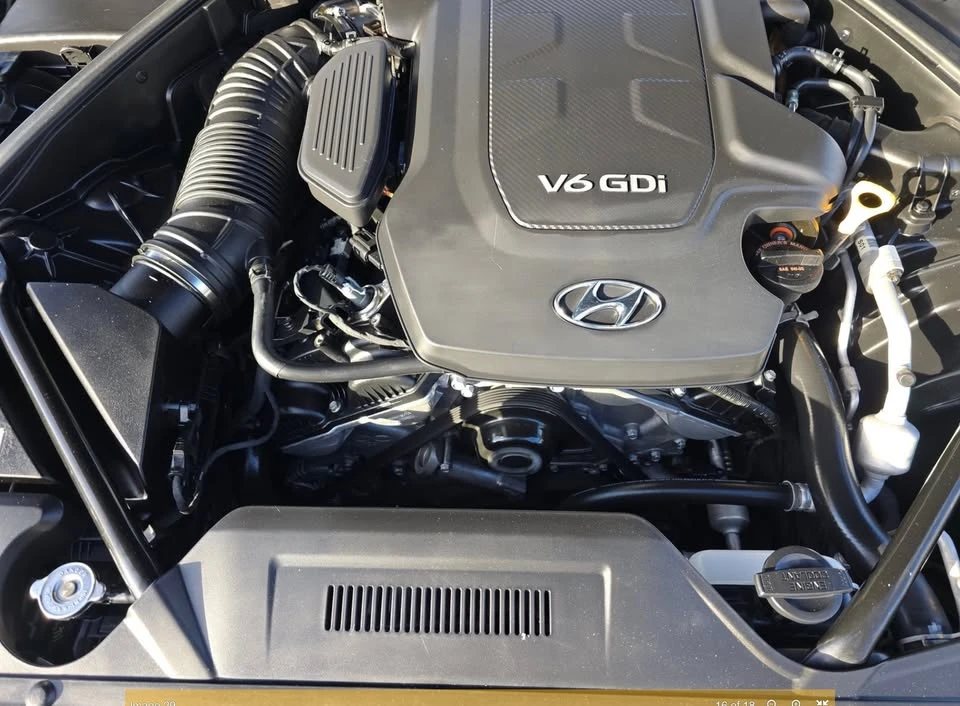 2016 Hyundai Genesis - Image 13 of 13