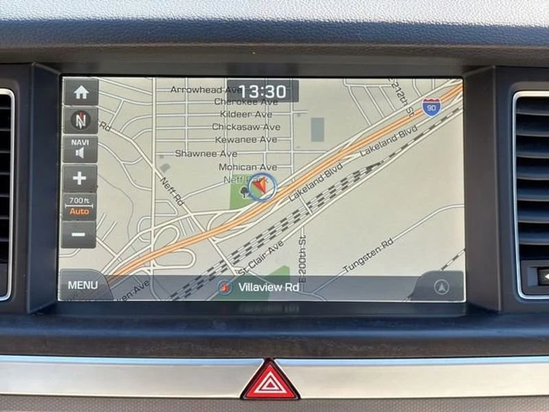 2016 Hyundai Genesis - Image 18 of 19