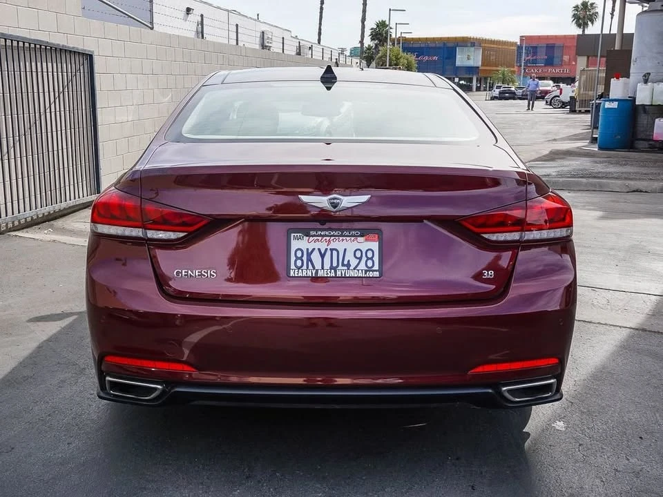 2016 Hyundai Genesis - Image 4 of 14