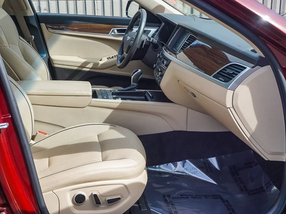 2016 Hyundai Genesis - Image 11 of 14