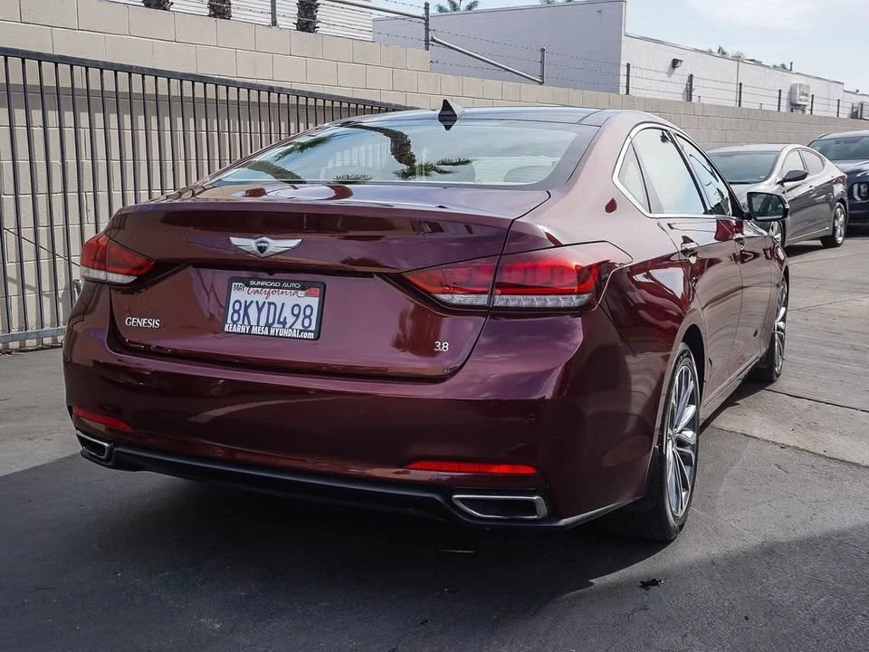 2016 Hyundai Genesis - Image 5 of 14