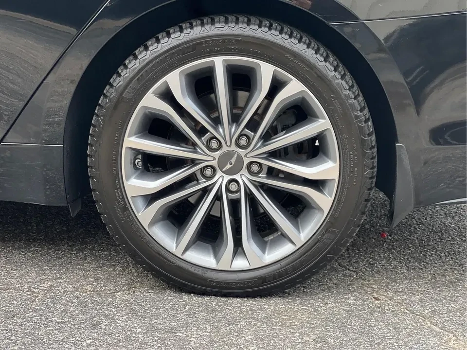 2016 Hyundai Genesis - Image 11 of 11
