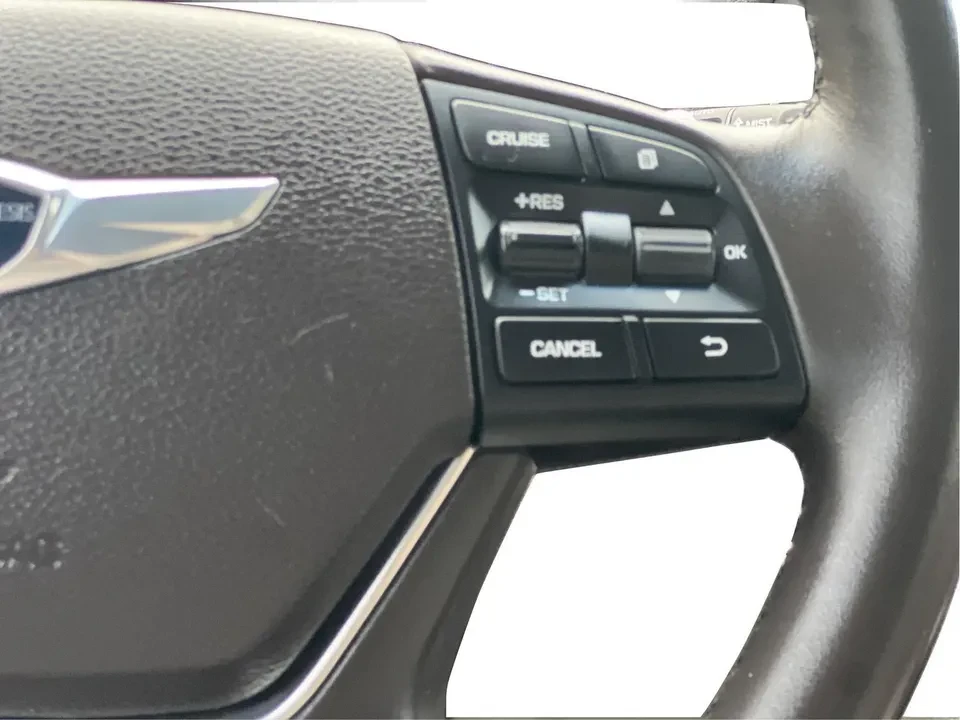 2016 Hyundai Genesis - Image 8 of 11