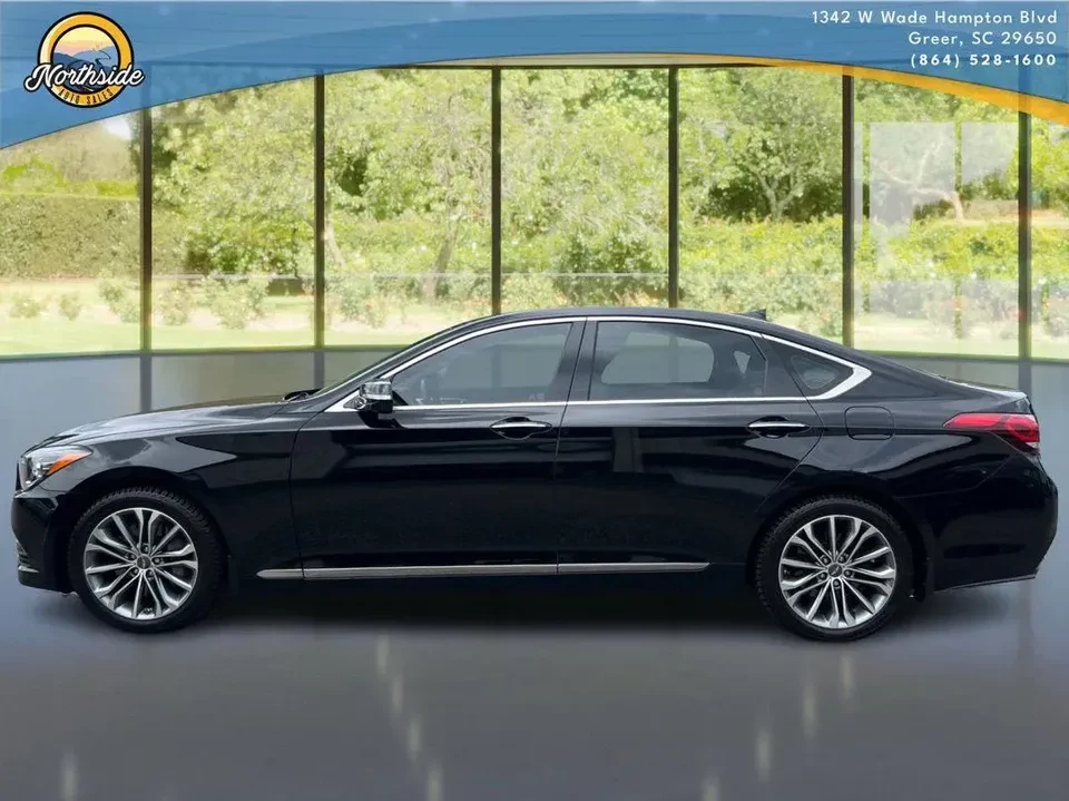 2016 Hyundai Genesis - Image 10 of 11