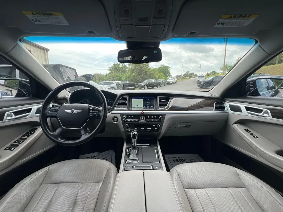 2016 Hyundai Genesis - Image 7 of 11