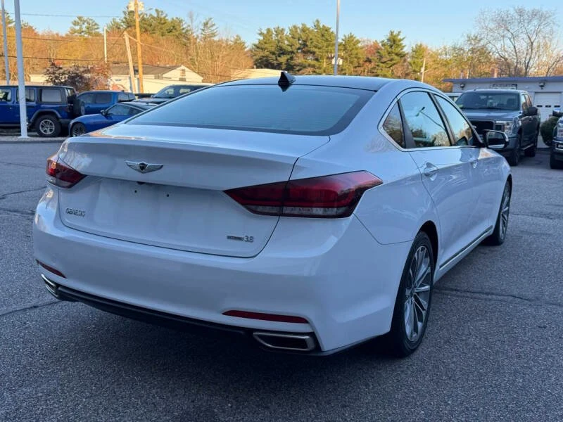 2016 Hyundai Genesis - Image 10 of 20