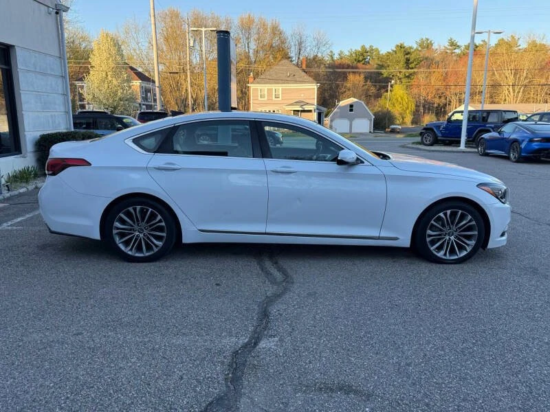 2016 Hyundai Genesis - Image 7 of 20