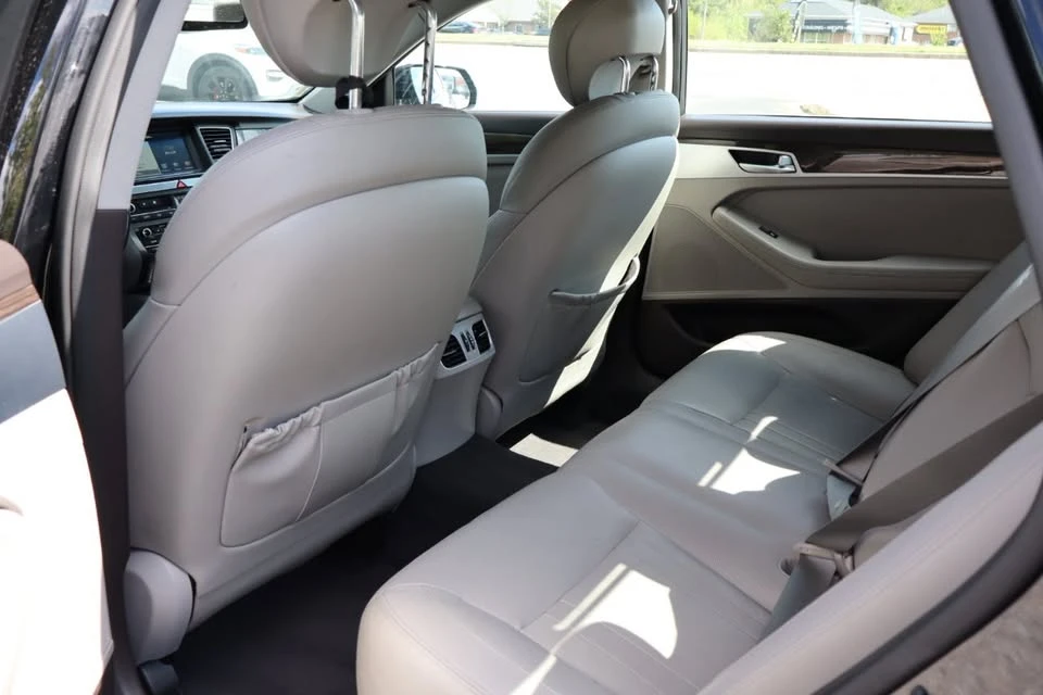 2016 Hyundai Genesis - Image 12 of 16