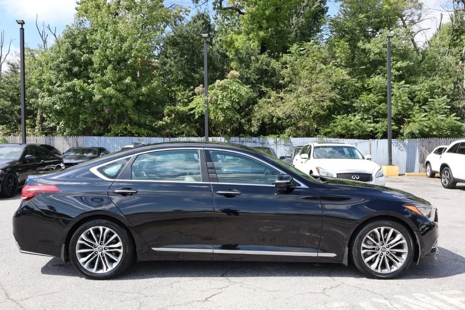 2016 Hyundai Genesis - Image 5 of 16