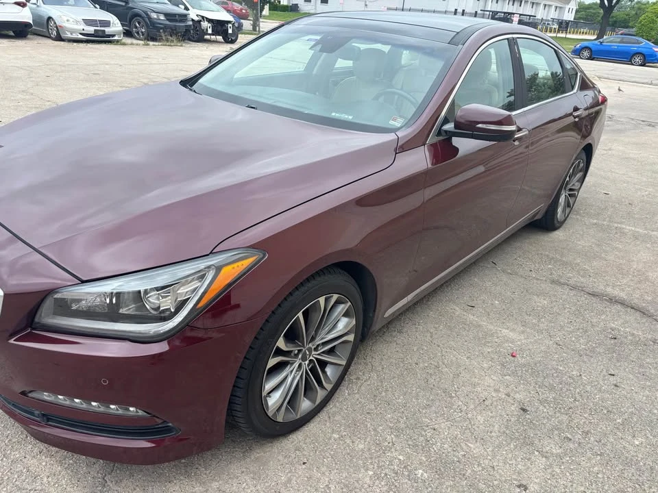 2016 Hyundai Genesis - Image 9 of 16
