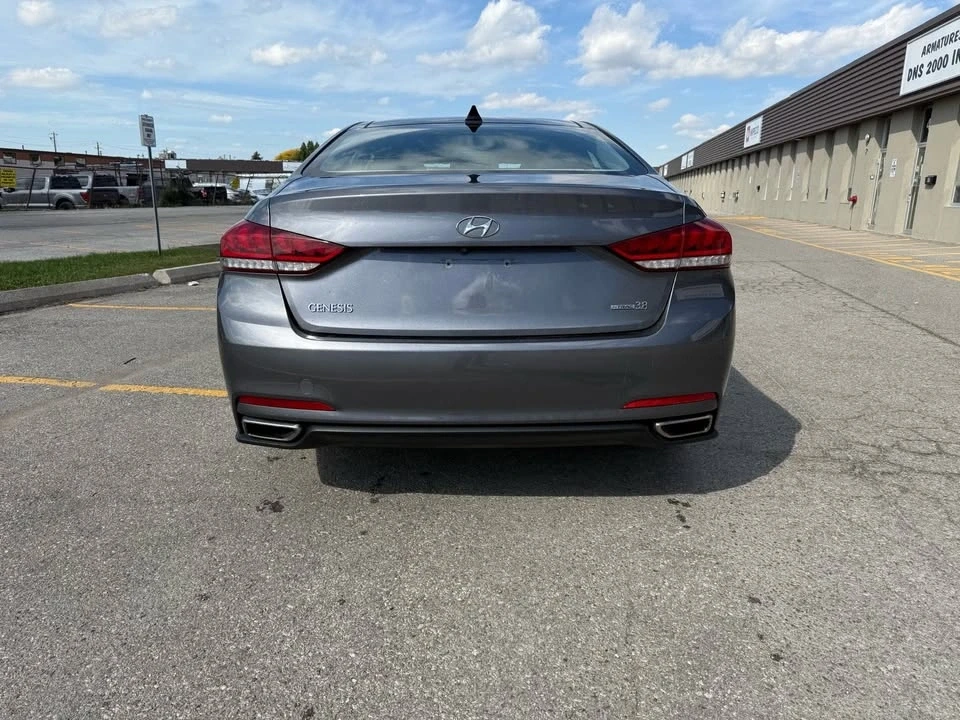 2016 Hyundai Genesis - Image 4 of 20