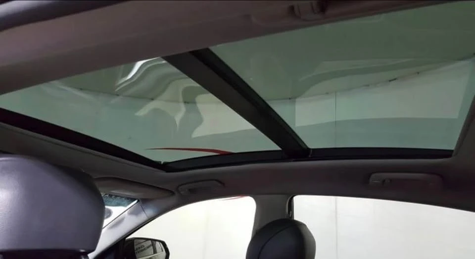 2016 Hyundai Genesis - Image 6 of 6