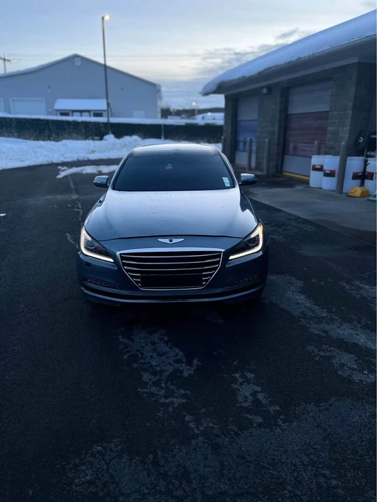 2016 Hyundai Genesis - Image 5 of 16
