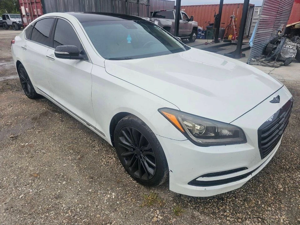 2016 Hyundai Genesis - Image 8 of 15